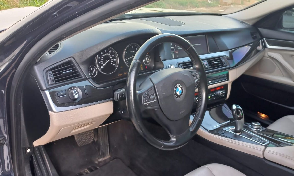 2011 BMW 528